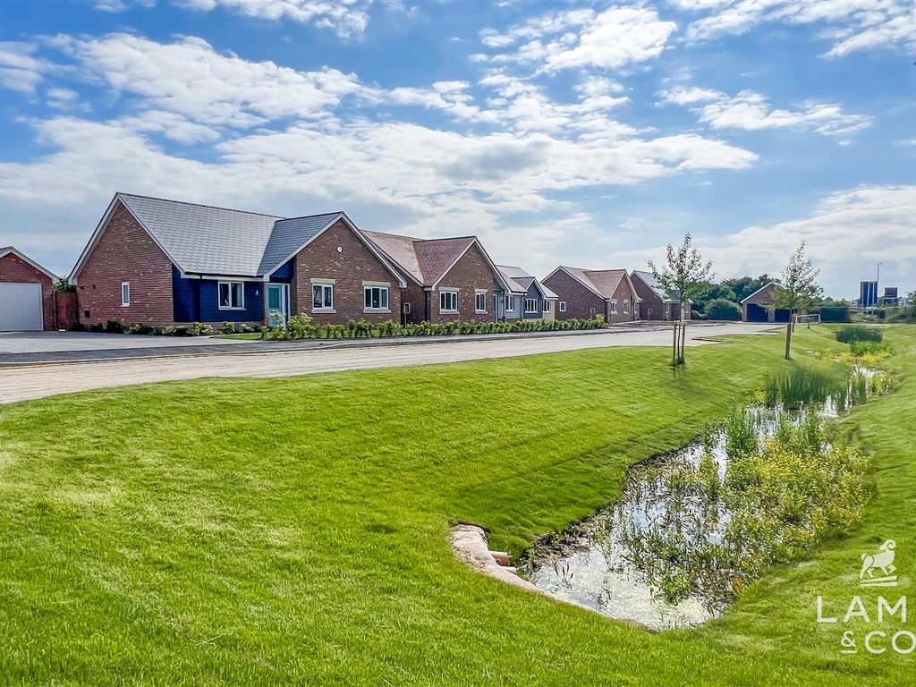 New home, 3 bed detached bungalow for sale in Plot 7, Nursery Field, ThorpeLeSoken CO16, £