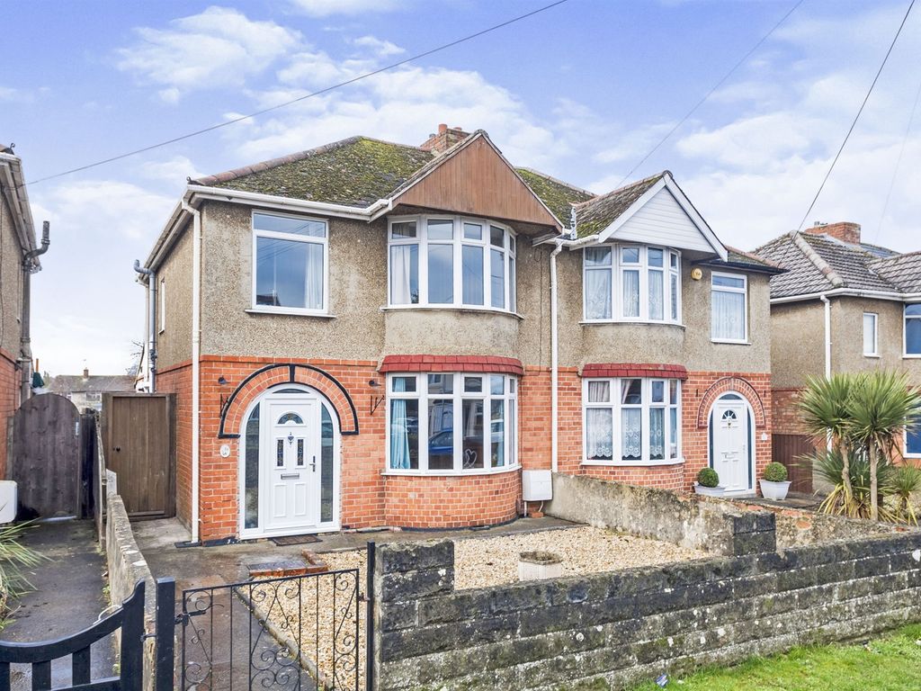 3 bed semidetached house for sale in Church Walk North, Swindon SN25