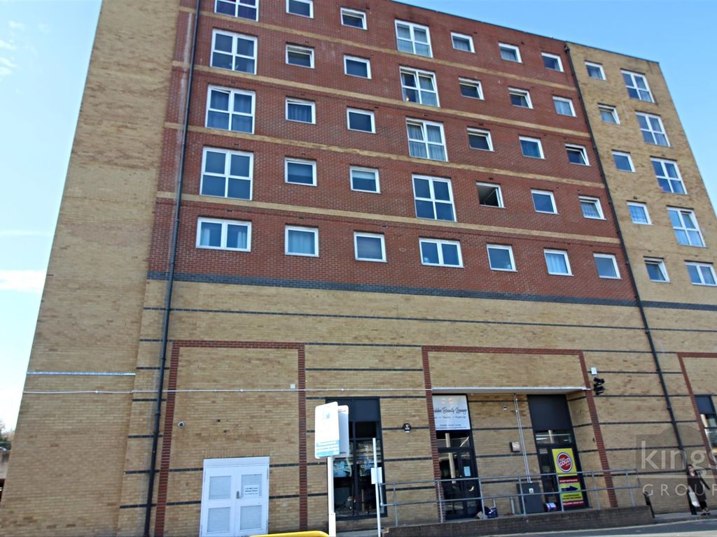 2 bed flat to rent in Edinburgh Gate, Harlow CM20 Zoopla
