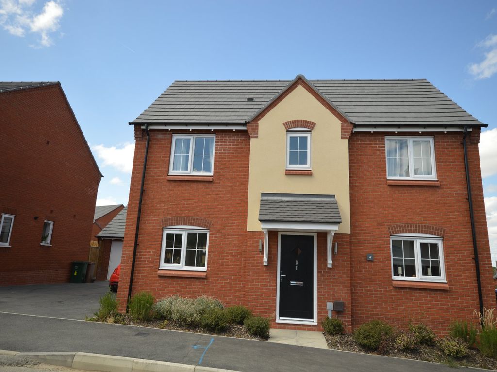 3 bed detached house for sale in Wainwright Drive, Woodville