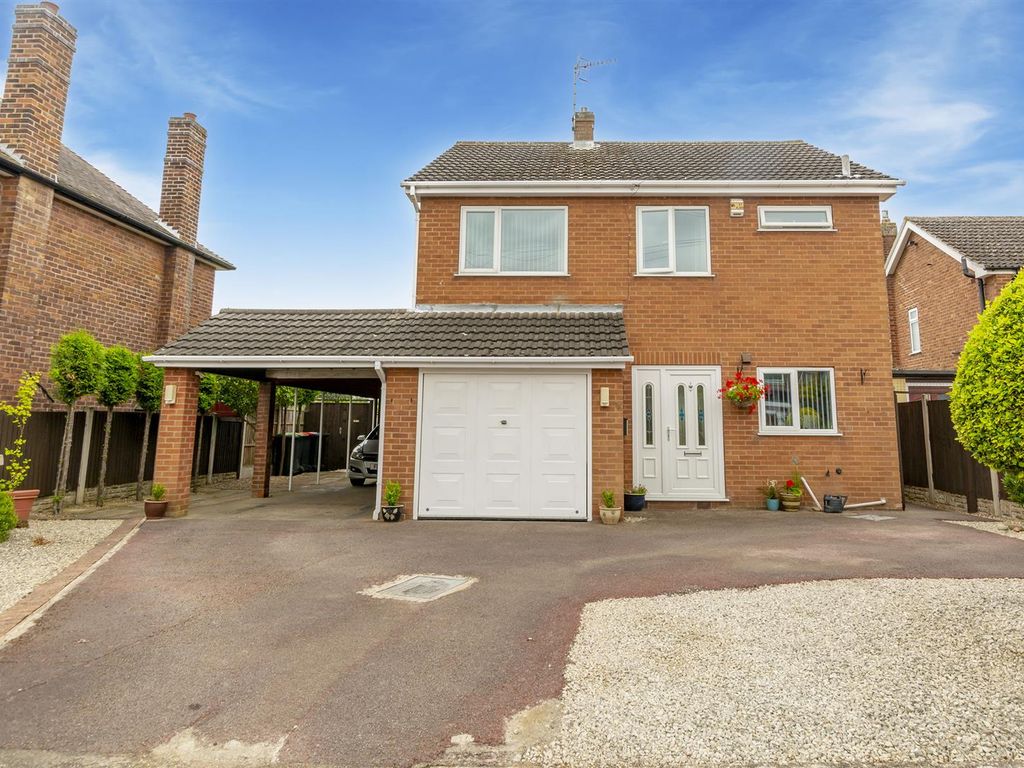 3 bed detached house for sale in Manor Avenue, Attenborough, Beeston