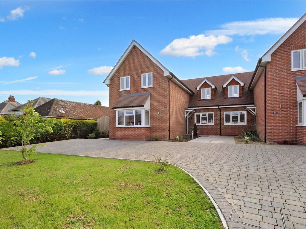 3 bed semidetached house to rent in Anstey Lane, Alton, Hampshire GU34