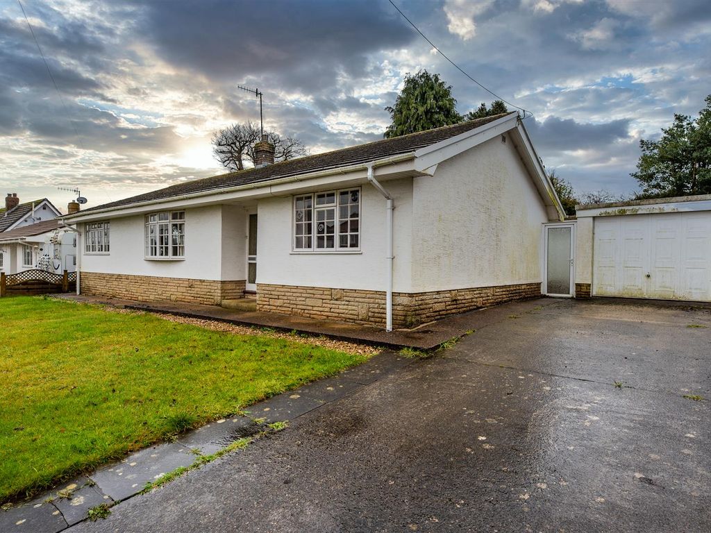 2 bed detached bungalow for sale in Manselfield Road, Murton, Swansea