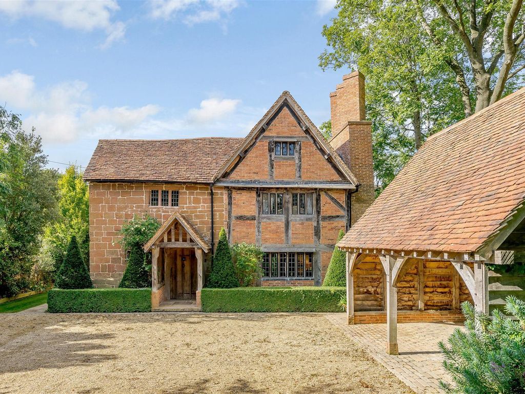 4 bed detached house for sale in Cromwell Lane, Coventry CV4, £800,000