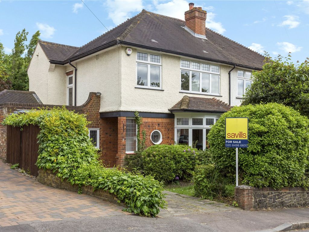 3 bed semidetached house for sale in Mayfair Gardens, Woodford Green