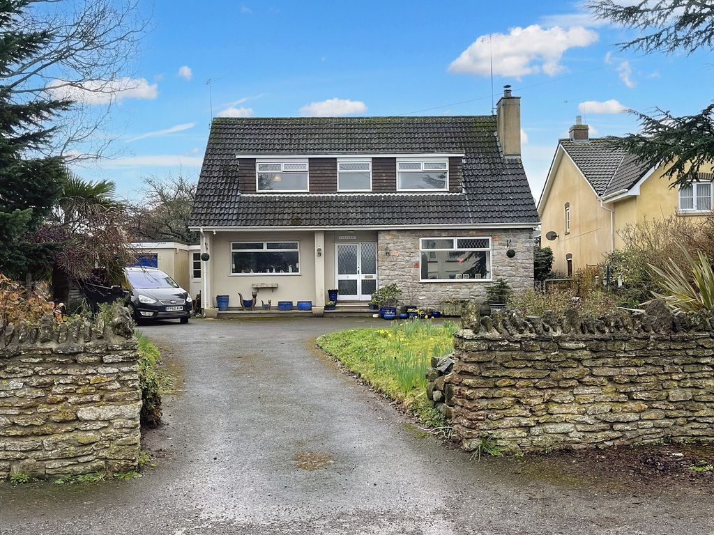4 bed detached house for sale in Church Road, North Somerset