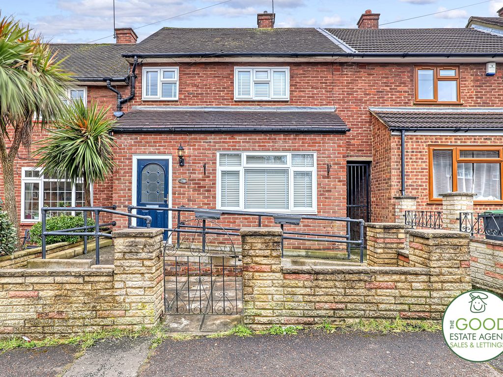 3 bed terraced house for sale in Whitehills Road, Loughton IG10, £