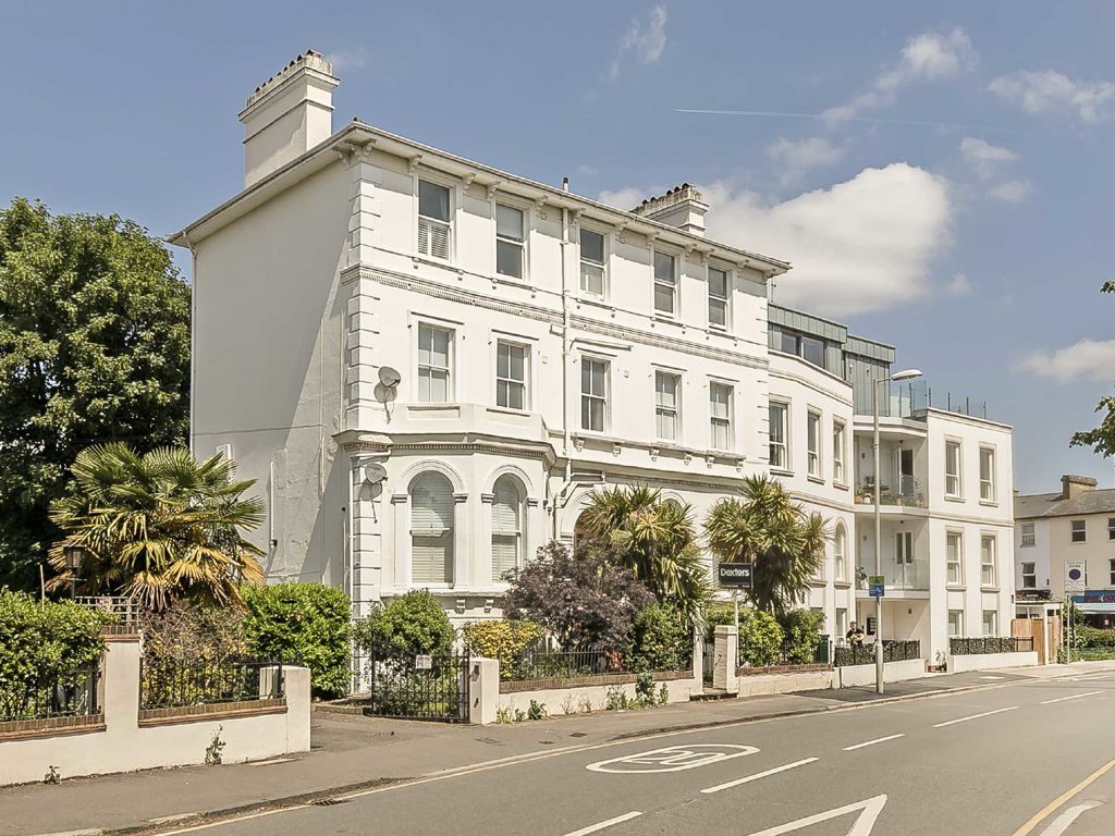 1 bed flat to rent in Surbiton Crescent, Kingston Upon Thames KT1 Zoopla