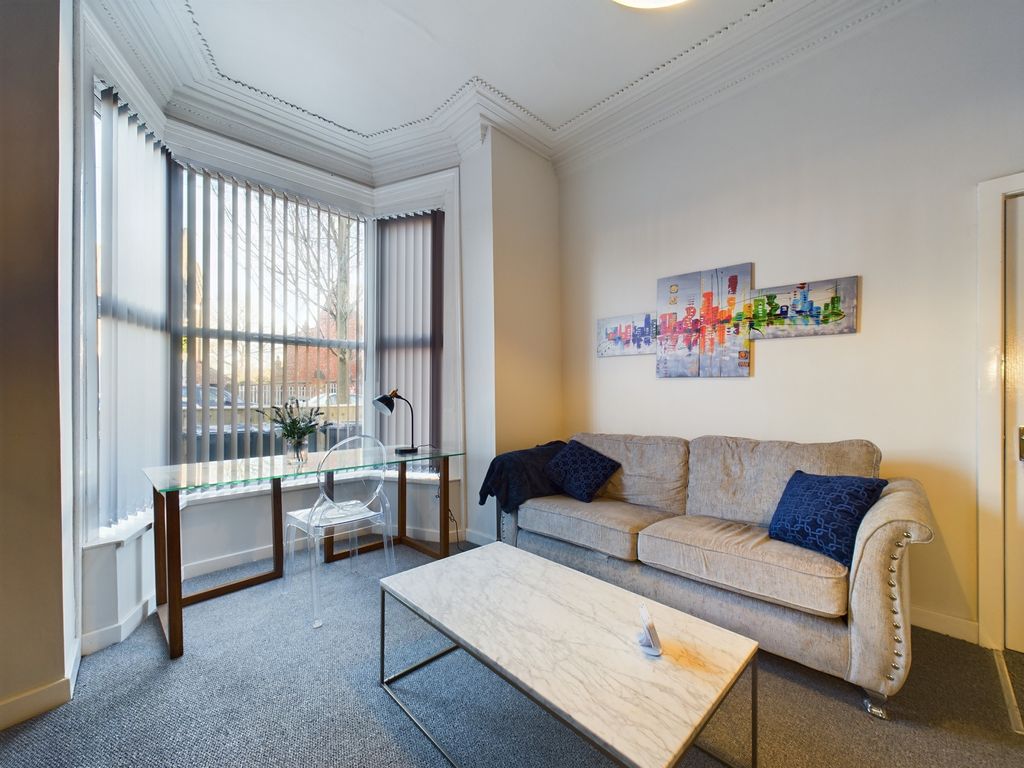 1 bed flat to rent in Albert Avenue, Anlaby Road, Hull, Yorkshire HU3, £800 pcm Zoopla