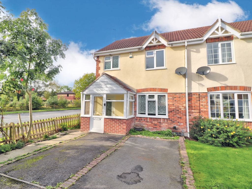 3 bed semidetached house for sale in Cranhill Close, Littleover, Derby