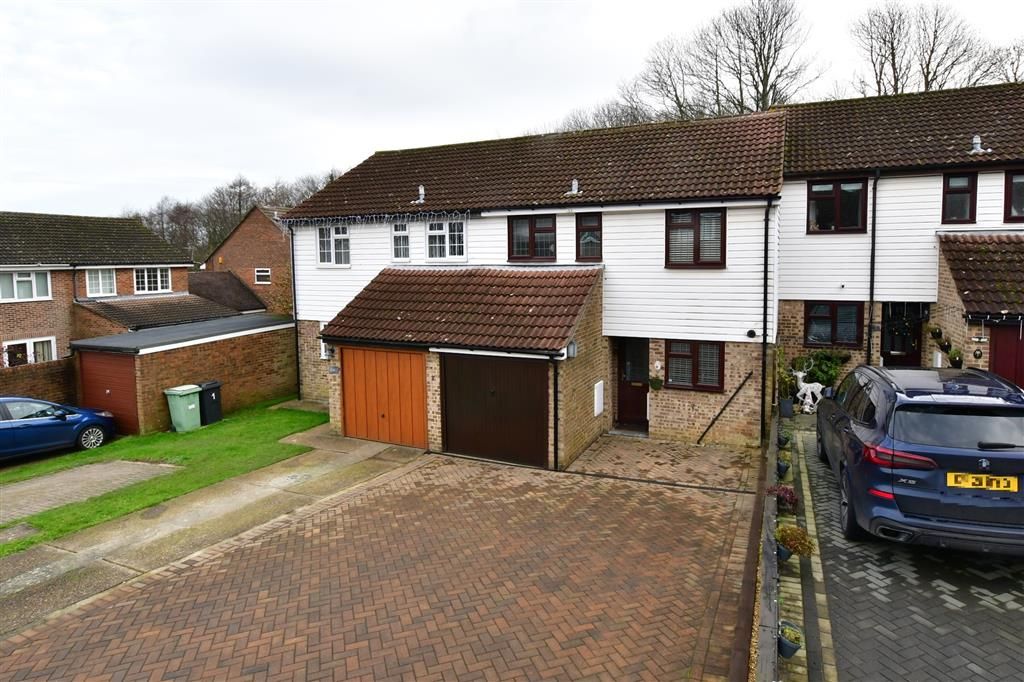 3 bed terraced house for sale in Dogwood Close, Lordswood, Chatham