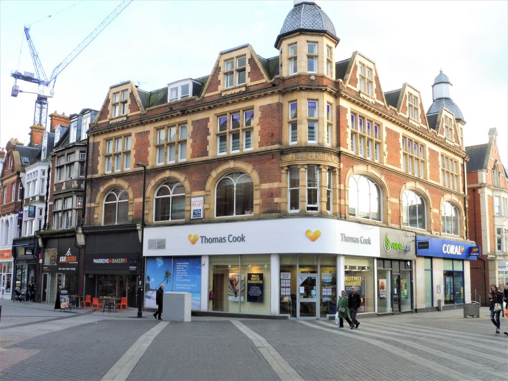 Office to let in Redhill Chambers, Redhill RH1, £18,000 pa Zoopla