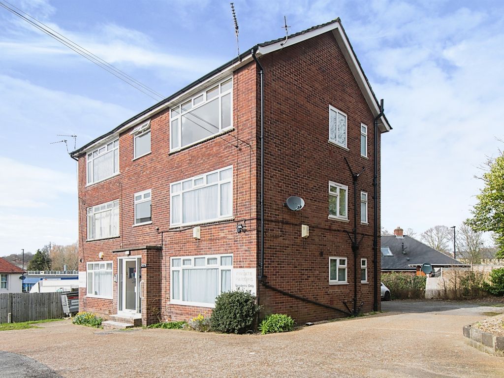 1 bed flat for sale in Romsey Road, Shirley, Southampton SO16, £100,000