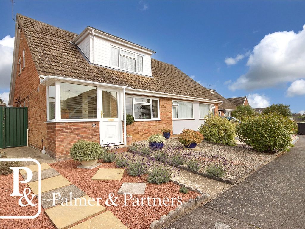 2 bed semidetached house for sale in Winchester Close, Stowmarket
