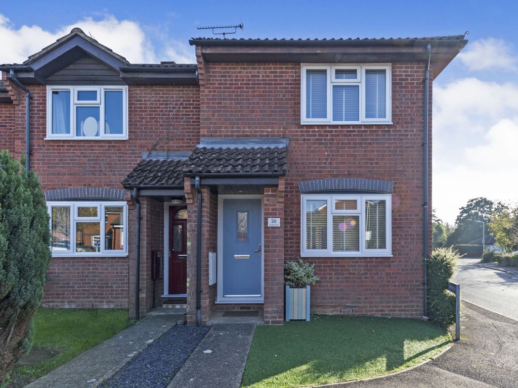 2 bed end terrace house for sale in Drake Road, Ashford TN24 Zoopla