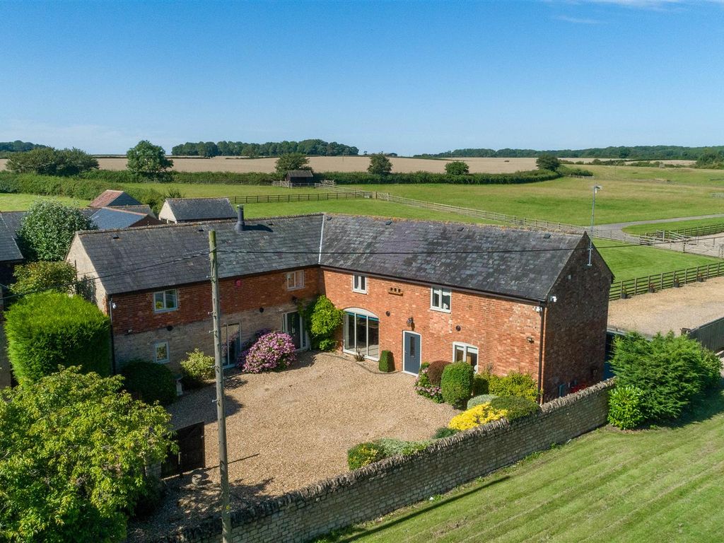 4 bed detached house for sale in Eakley Lanes, Stoke Goldington