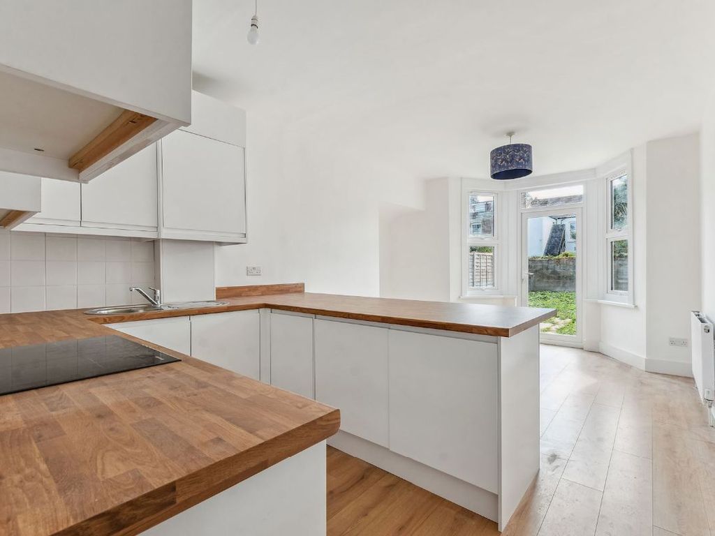 2 bed flat for sale in Westbury Arcade, Westbury Avenue, London N22