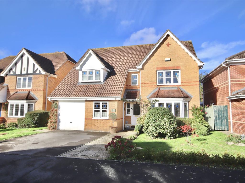 4 bed detached house for sale in Frogwell Park, Chippenham SN14 Zoopla