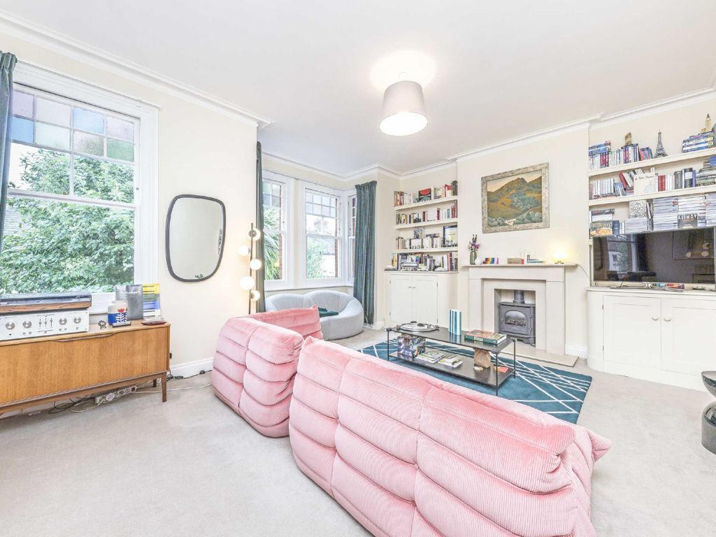 3 bed flat to rent in Laitwood Road, London SW12 Zoopla