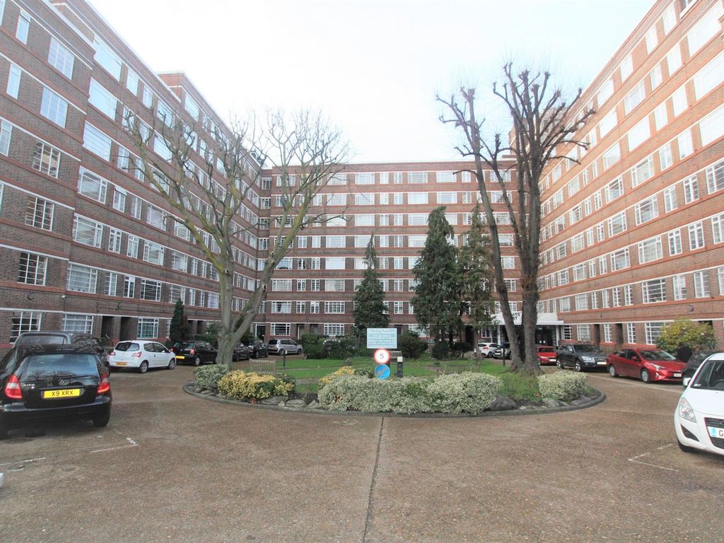 1 bed flat for sale in Balham High Road, London SW17 Zoopla