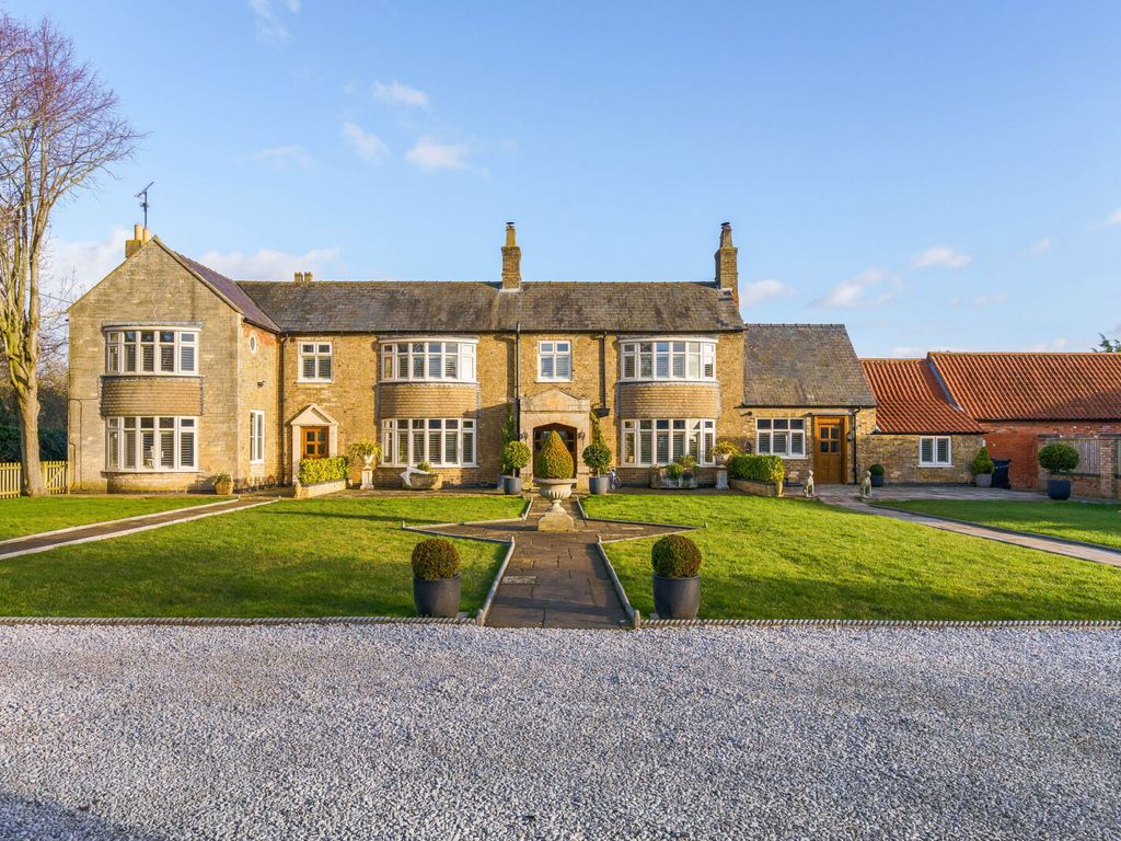 8 bed detached house for sale in Highfields House, Evedon, Sleaford