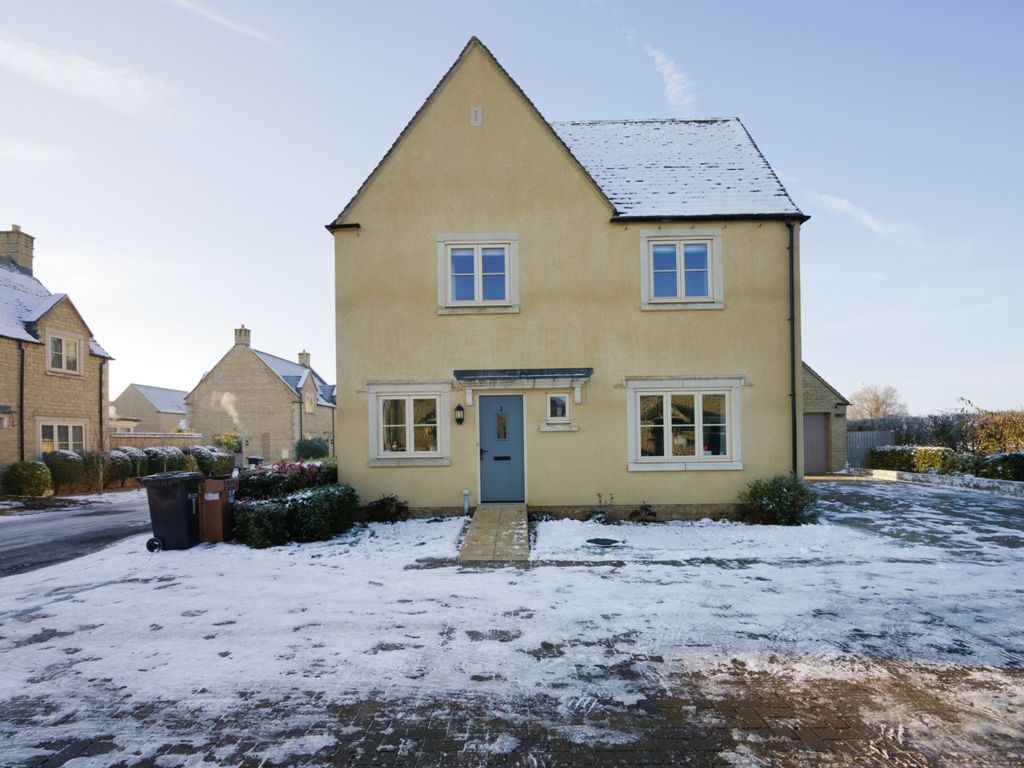 4 bed detached house for sale in Busby Close, Fairford GL7 Zoopla