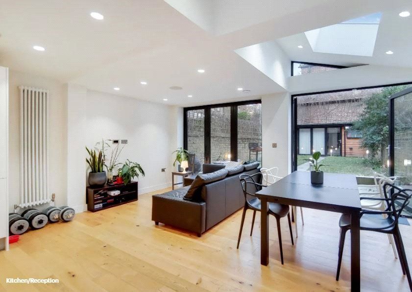 3 bed cottage to rent in Shirland Road, Maida Vale, London W9, £4,000