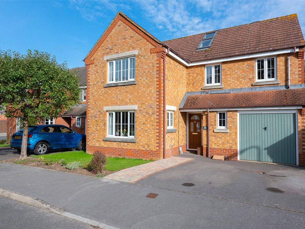 5 bed detached house for sale in Browning Road, Church Crookham, Fleet