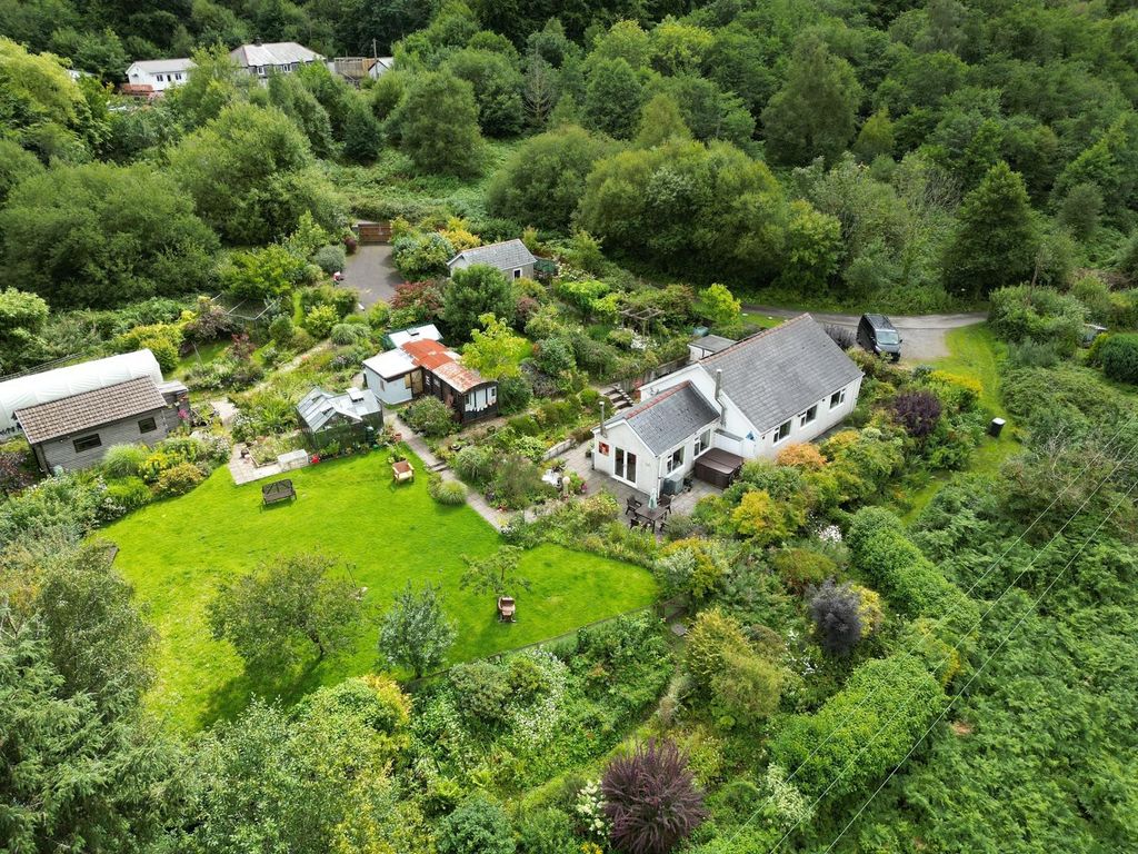 3 bed detached bungalow for sale in Heol Y Graig, Cwmgwrach, Neath