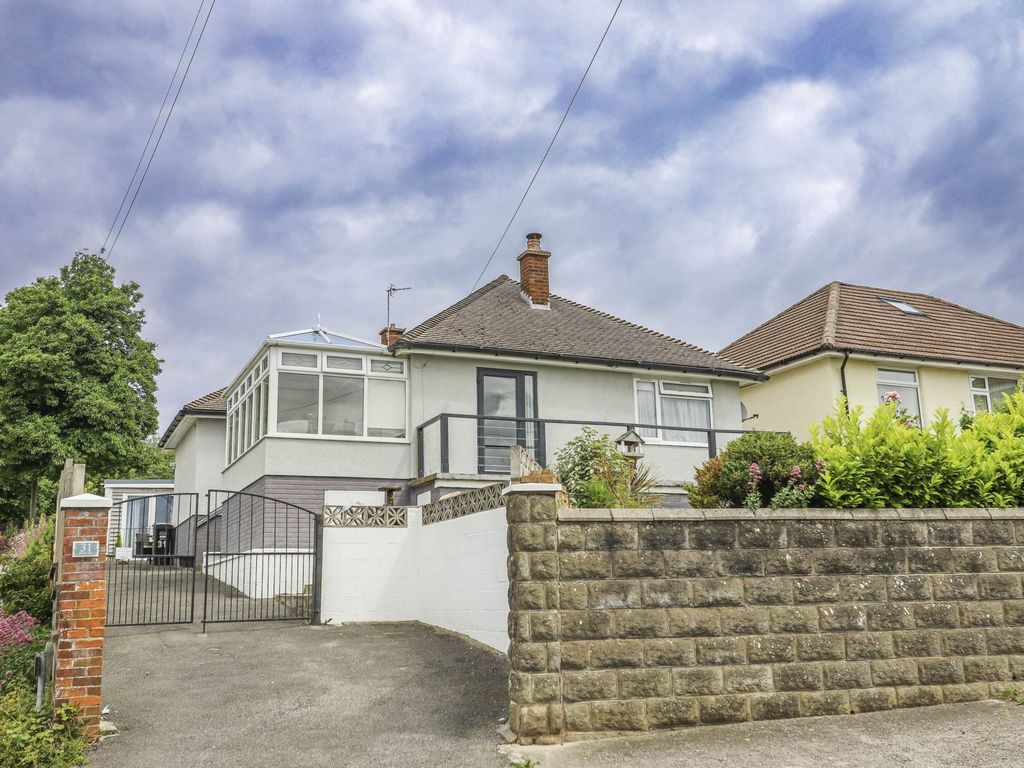 3 bed detached bungalow for sale in Spring Hill, Milton Hillside