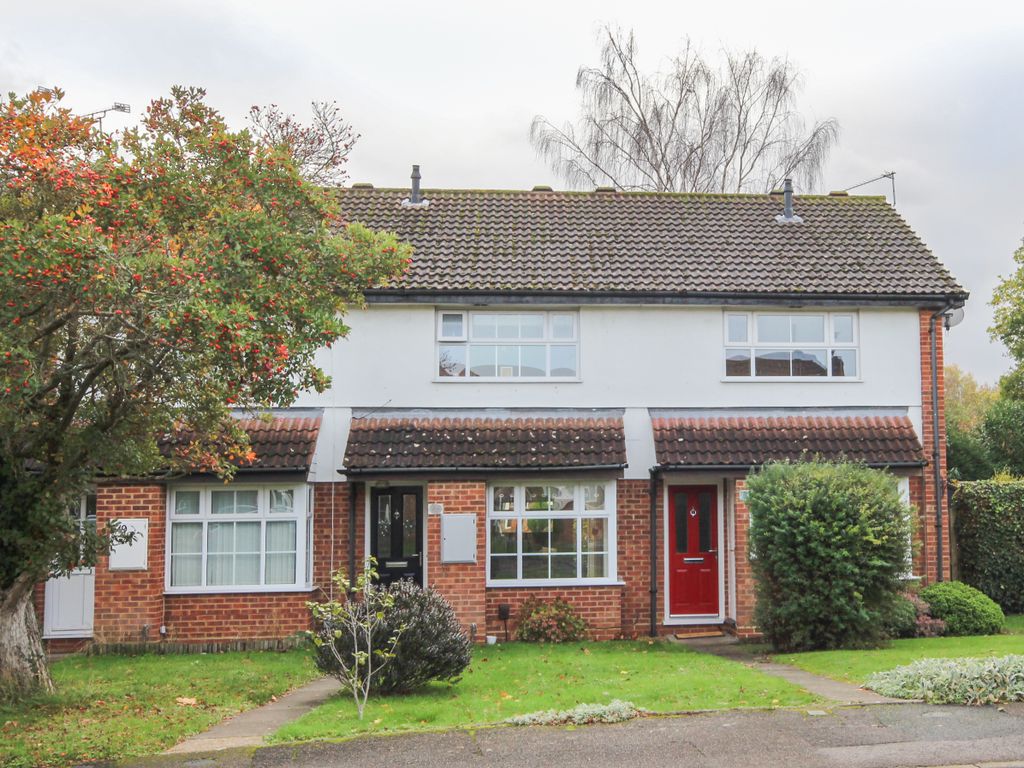 2 bed end terrace house to rent in Kesteven Way, Wokingham RG41 Zoopla