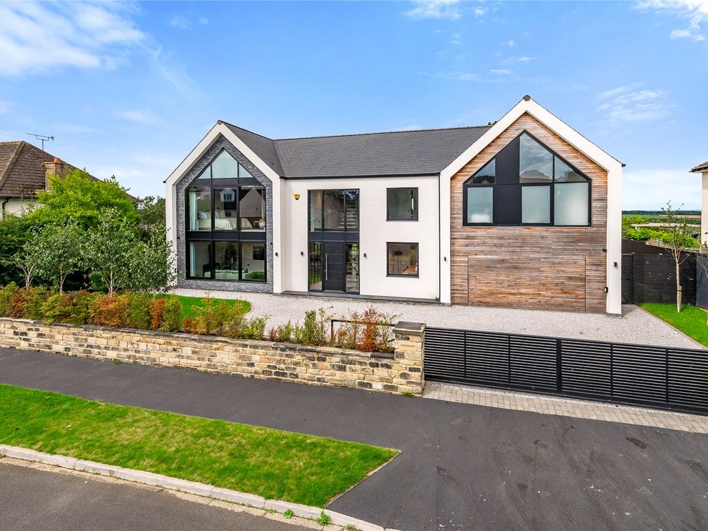 7 bed detached house for sale in Greenways, Lakeland Crescent, Leeds