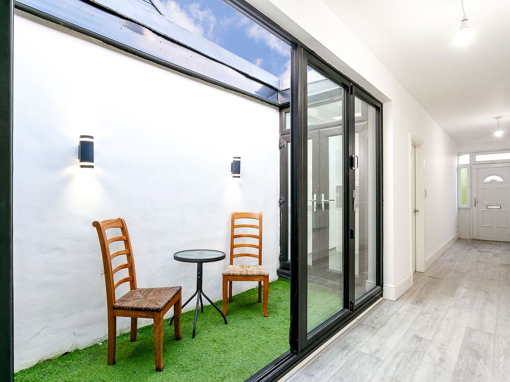 1 bed flat to rent in Knaresborough Road, Harrogate HG2, £795 pcm Zoopla