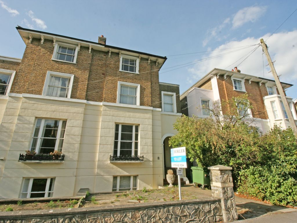 1 bed flat to rent in Claremont Road, Windsor SL4, £1,300 pcm Zoopla