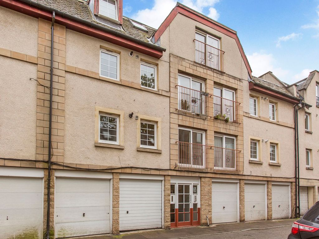 2 bed flat for sale in 65/2 Trafalgar Lane, Leith EH6 Zoopla