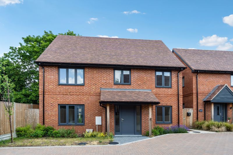 New home, 4 bed detached house for sale in Oxford Road, Garsington