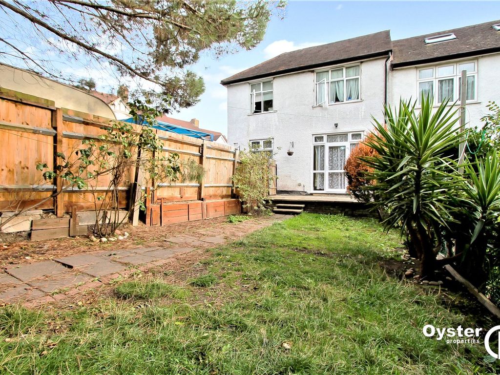 2 bed for sale in Oak Tree Dell, London NW9 Zoopla