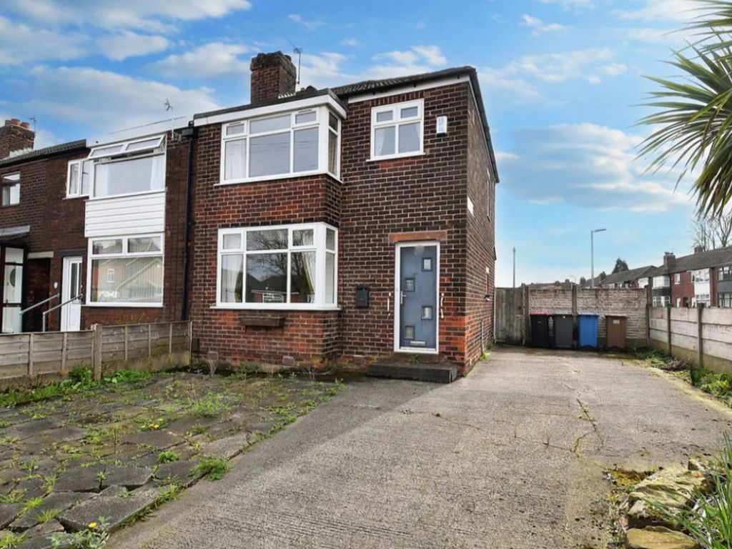3 bed end terrace house for sale in Trafford Road, Eccles M30, £220,000