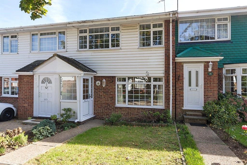 3 bed terraced house to rent in Chatsworth Drive, Sittingbourne, Kent