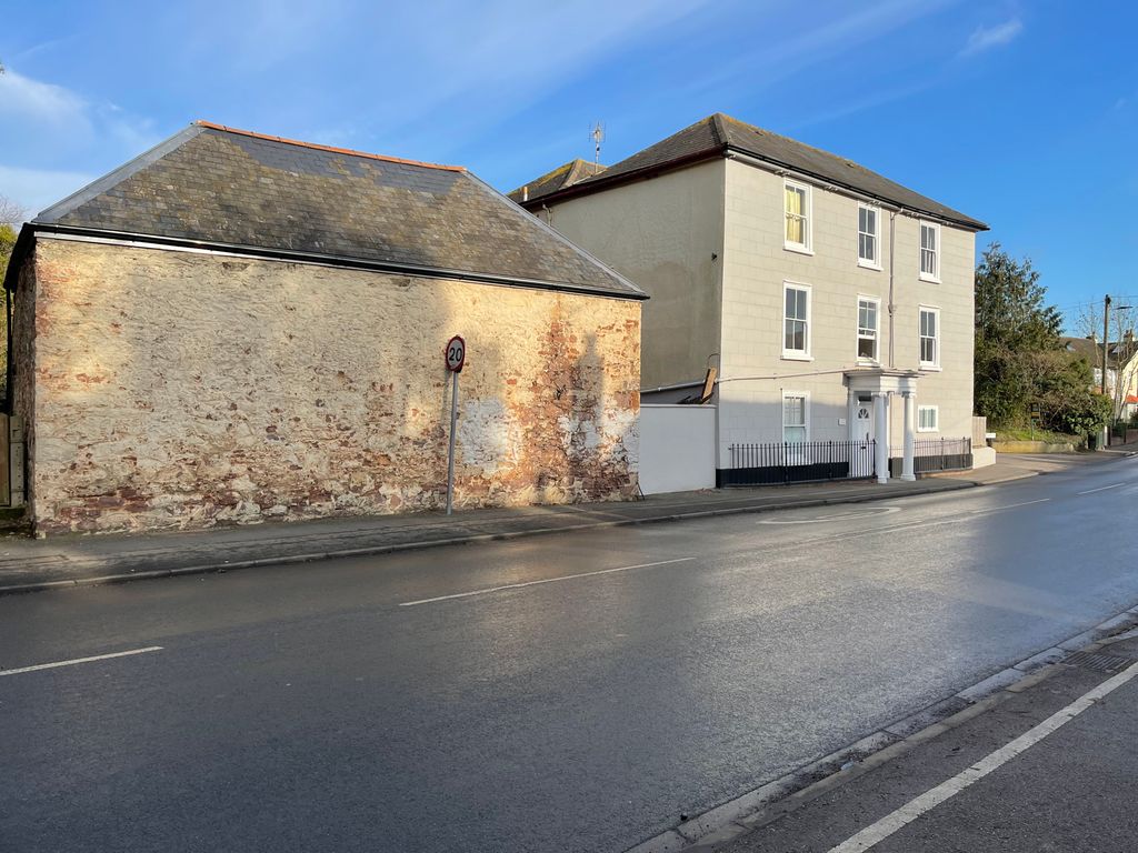 1 Church Road, Alphington, Exeter EX2  