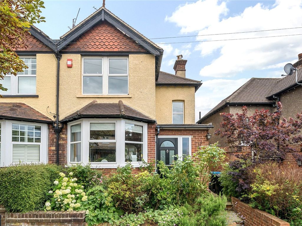 2 bed semidetached house for sale in Station Road, Whyteleafe, Surrey