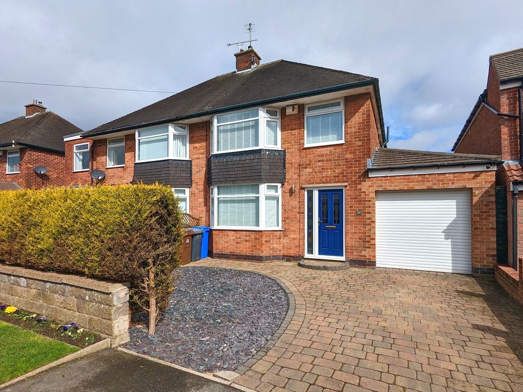 3 bed semidetached house for sale in Charnock View Road, Charnock S12
