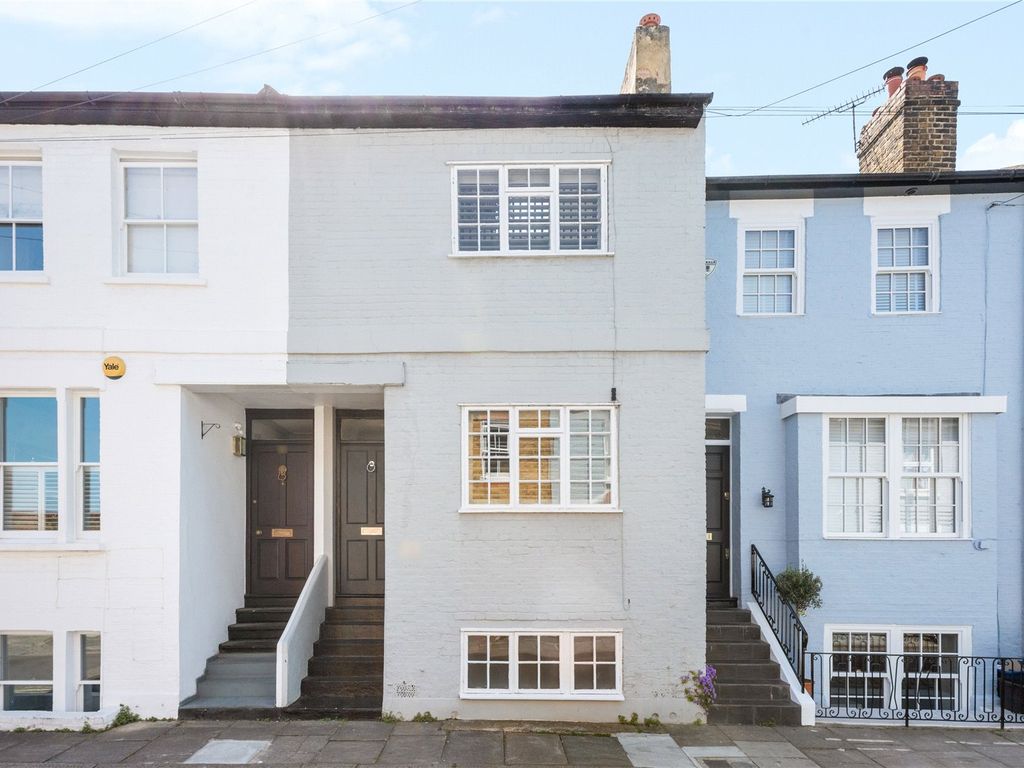 5 bed terraced house for sale in Eleanor Grove, Barnes SW13, £1,000,000