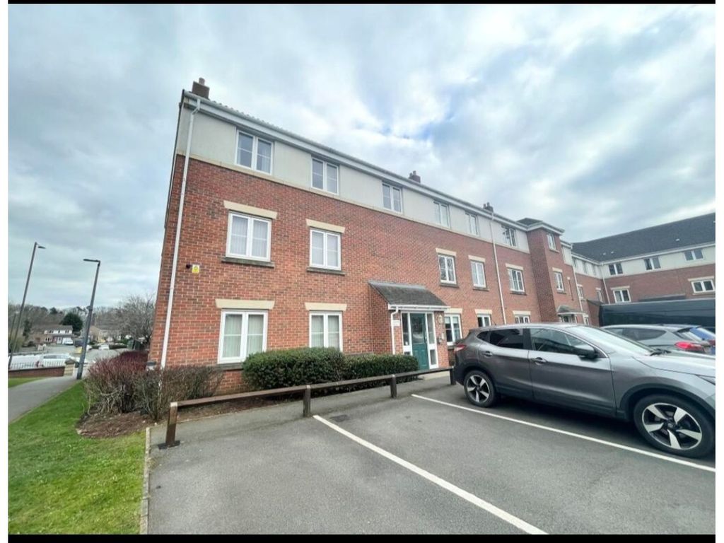 2 bed flat for sale in Archdale Close, Chesterfield S40, £110,000 Zoopla
