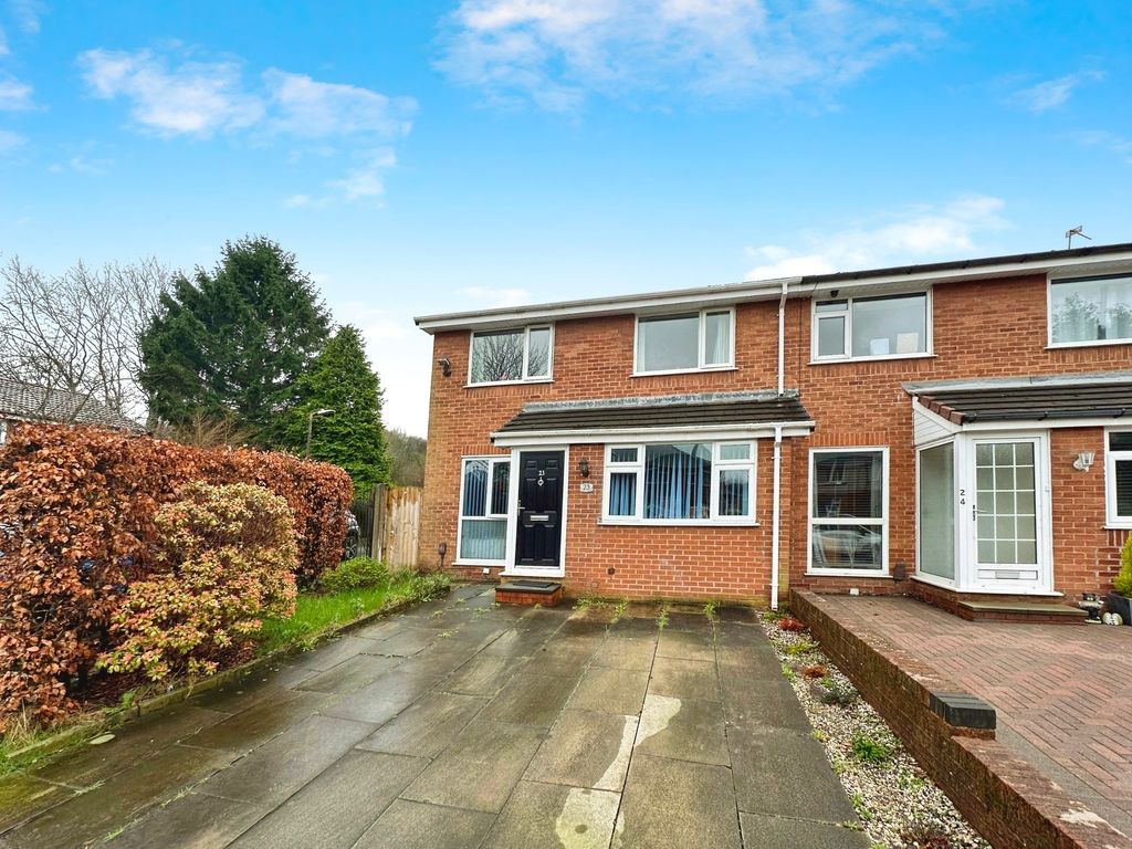 3 bed semidetached house for sale in Seddon Gardens, Radcliffe M26, £