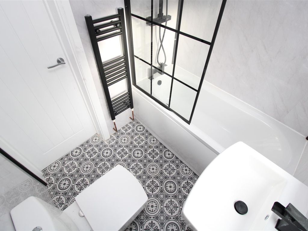 3 bed property to rent in Wind Street, Aberdare CF44, £750 pcm Zoopla