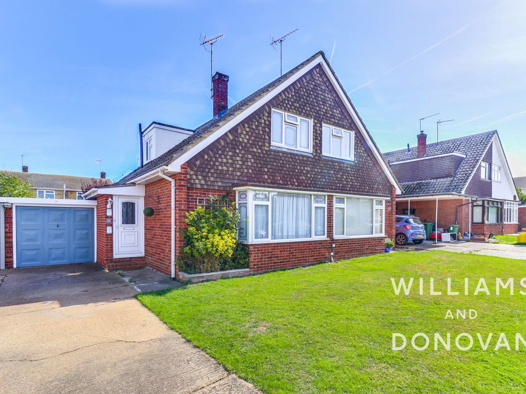 2 bed semidetached house for sale in Swallow Drive, Benfleet SS7 Zoopla