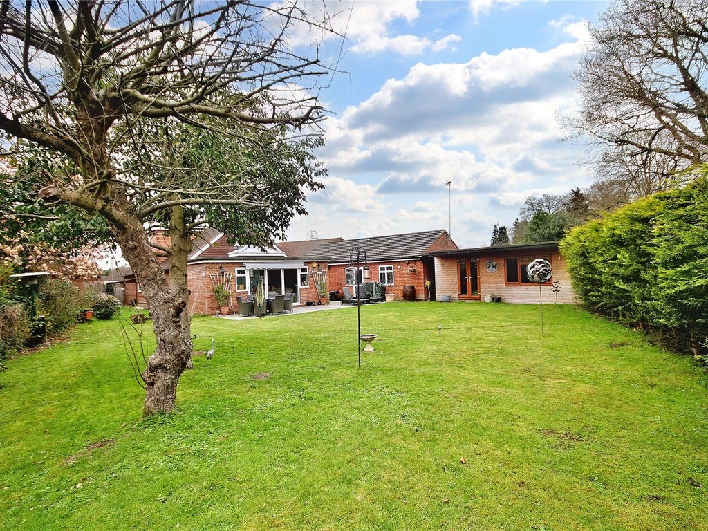 4 bed bungalow for sale in Winern Glebe, Byfleet, West Byfleet, Surrey