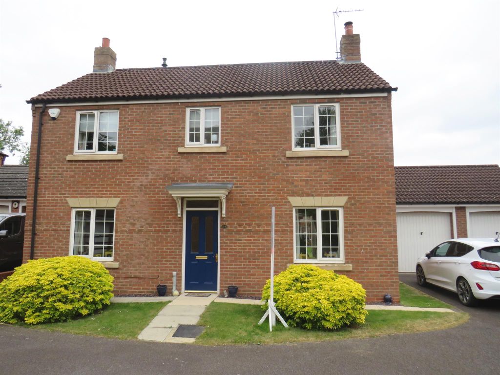 4 bed detached house for sale in White House Croft, Long Newton, StocktonOnTees TS21 Zoopla