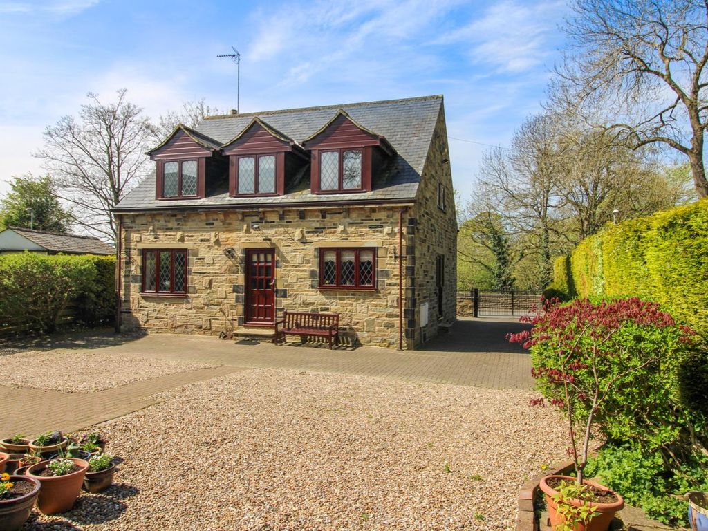 3 bed detached house for sale in Gill Lane, Yeadon, Leeds LS19 Zoopla